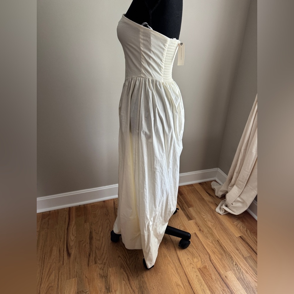 We Wore What Strapless Cream dress size Small - Picture 4 of 9
